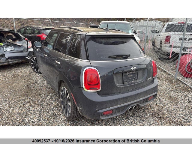 Mini 5 Door Cooper S 2016 WMWXU3C55G2D30078 Image 3