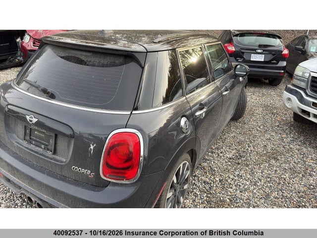 Mini 5 Door Cooper S 2016 WMWXU3C55G2D30078 Image 4