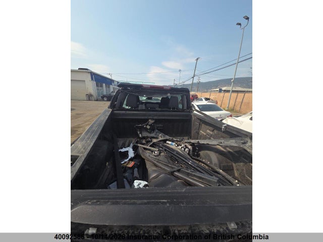3GTUUCE80RG435311 GMC Sierra K1500 Elevation