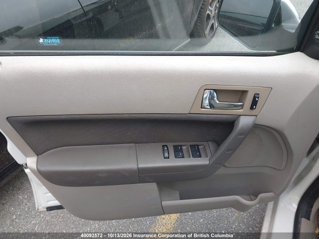 Продажа на аукционе авто 2011 Ford Focus, vin: 1FAHP3HN7BW114440, номер лота: 40092572