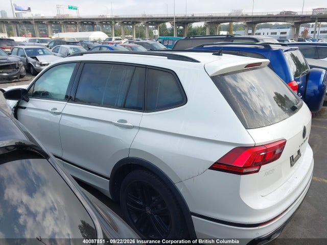 3VV8B7AX8NM105313 Volkswagen Tiguan Se R-line Black
