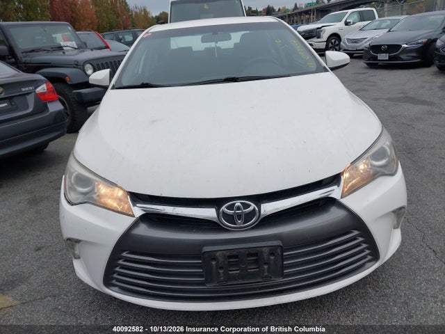 2016 Toyota Camry მანქანა იყიდება აუქციონზე, vin: 4T1BF1FK9GU585567, აუქციონის ნომერი: 40092582