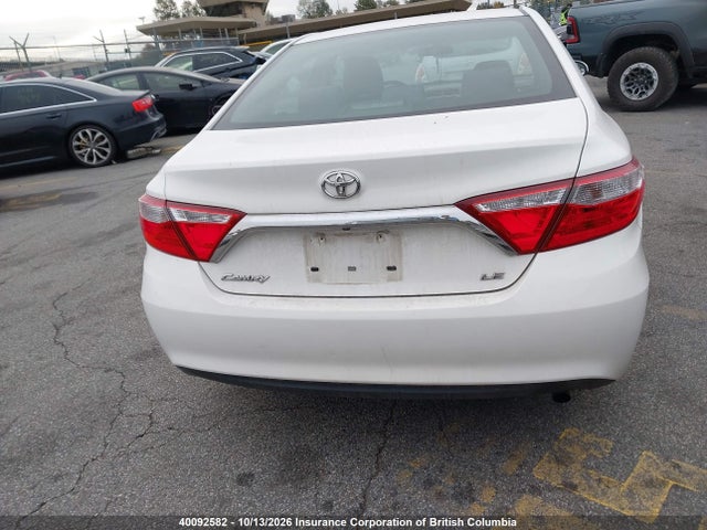 2016 Toyota Camry მანქანა იყიდება აუქციონზე, vin: 4T1BF1FK9GU585567, აუქციონის ნომერი: 40092582