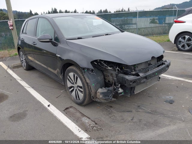 Aukcja sprzedaży 2016 Volkswagen Golf, vin: WVWKP7AU7GW915224, numer aukcji: 40092589