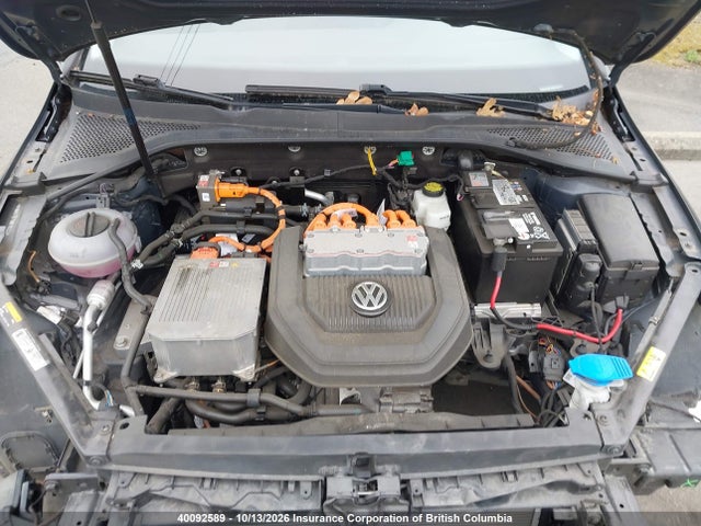 40092589 :رقم المزاد ، WVWKP7AU7GW915224 vin ، 2016 Volkswagen Golf مزاد بيع