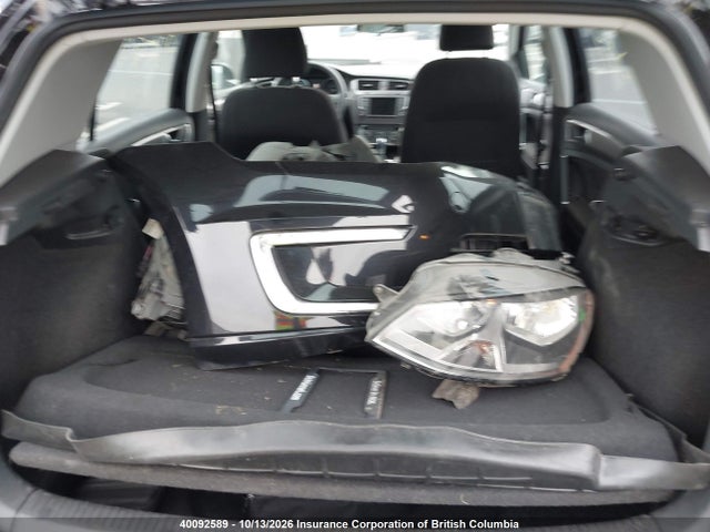 40092589 :رقم المزاد ، WVWKP7AU7GW915224 vin ، 2016 Volkswagen Golf مزاد بيع