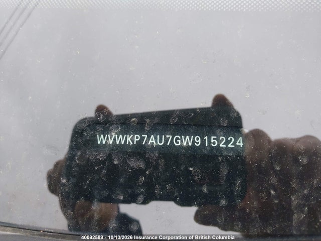 40092589 :رقم المزاد ، WVWKP7AU7GW915224 vin ، 2016 Volkswagen Golf مزاد بيع