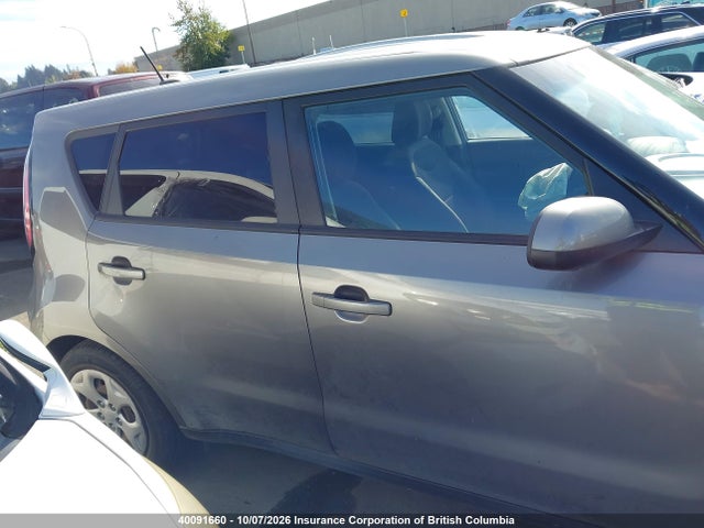 KIA Soul 2016 KNDJN2A27G7356903 Image 14