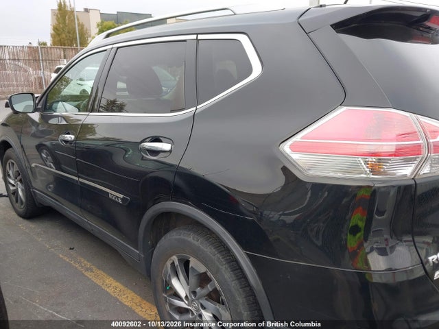 Продаж на аукціоні авто 2015 Nissan Rogue, vin: 5N1AT2MV5FC863733, номер лоту: 40092602