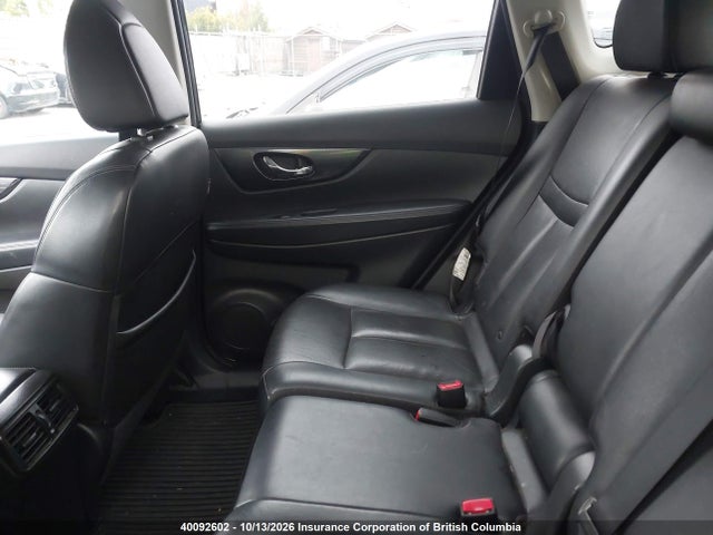 Продаж на аукціоні авто 2015 Nissan Rogue, vin: 5N1AT2MV5FC863733, номер лоту: 40092602