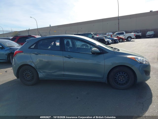 Продажа на аукционе авто 2013 Hyundai Elantra Gt, vin: KMHD25LE3DU117260, номер лота: 40092627