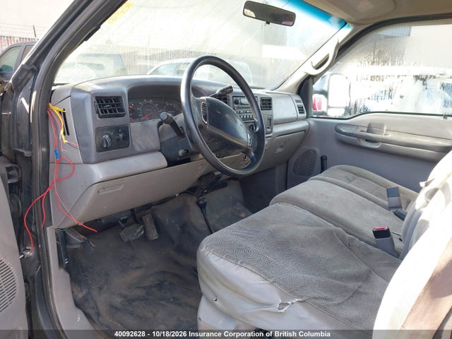 40092628 :رقم المزاد ، 1FTNW21F01ED12357 vin ، 2001 Ford F250 مزاد بيع