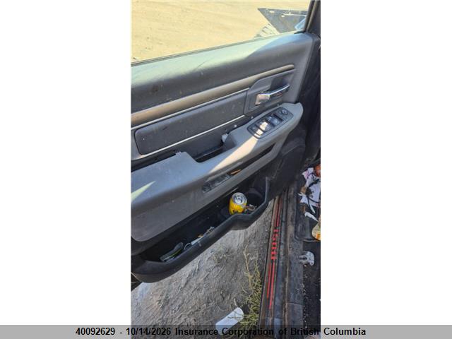 40092629 :رقم المزاد ، 1C6RR7GT7HS563463 vin ، 2017 Ram 1500 Slt مزاد بيع