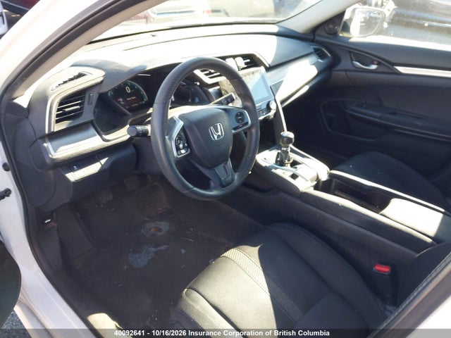 Honda Civic 2018 2HGFC2E57JH007513 Image 19
