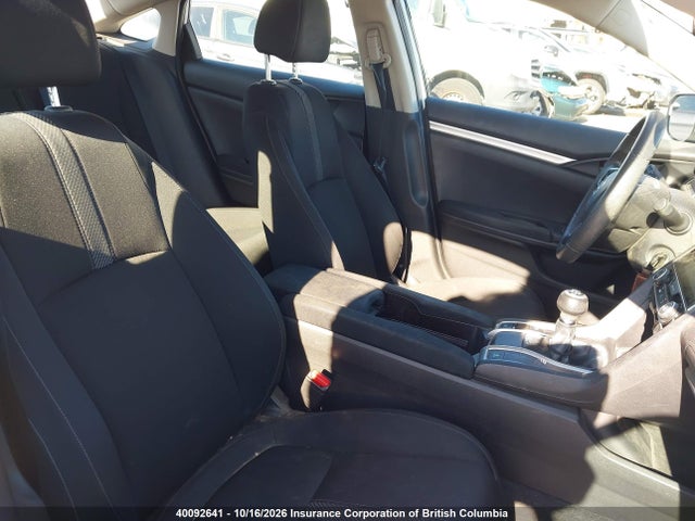 Honda Civic 2018 2HGFC2E57JH007513 Image 5
