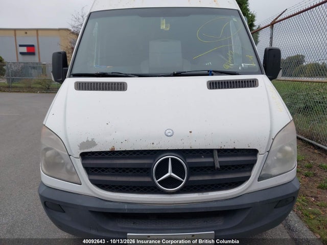 40092643 :رقم المزاد ، WD3BF1CC6D5810724 vin ، 2013 Mercedes-benz Sprinter 3500 مزاد بيع