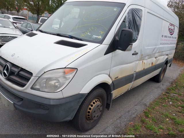 40092643 :رقم المزاد ، WD3BF1CC6D5810724 vin ، 2013 Mercedes-benz Sprinter 3500 مزاد بيع