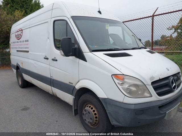40092643 :رقم المزاد ، WD3BF1CC6D5810724 vin ، 2013 Mercedes-benz Sprinter 3500 مزاد بيع