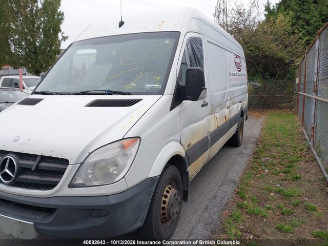 40092643 :رقم المزاد ، WD3BF1CC6D5810724 vin ، 2013 Mercedes-benz Sprinter 3500 مزاد بيع
