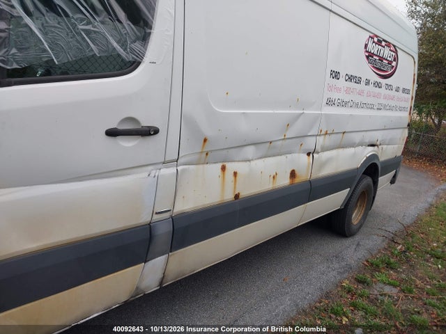 40092643 :رقم المزاد ، WD3BF1CC6D5810724 vin ، 2013 Mercedes-benz Sprinter 3500 مزاد بيع