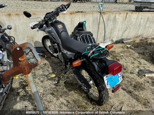 Yamaha XT250 2021 JYADG24N0MA002714 Image 3