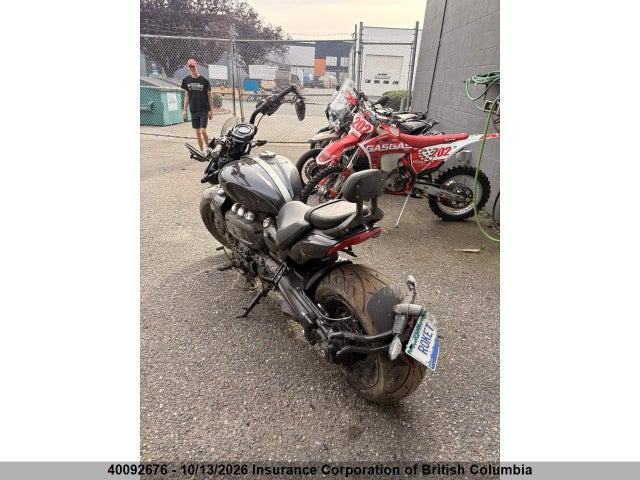 Triumph Rocket 3 Storm 2025 SMTY1BJT5STCE7990 Image 4