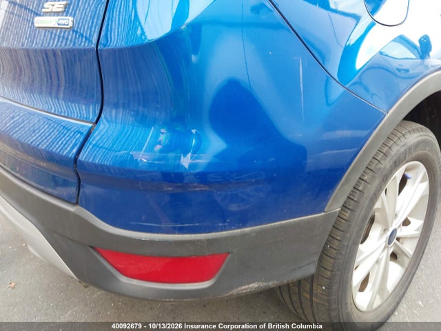 Продажа на аукционе авто 2017 Ford Escape Se, vin: 1FMCU9GD1HUE80838, номер лота: 40092679