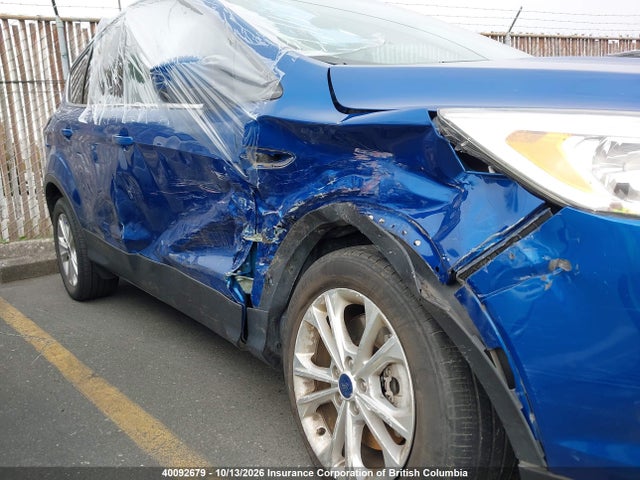 Продажа на аукционе авто 2017 Ford Escape Se, vin: 1FMCU9GD1HUE80838, номер лота: 40092679