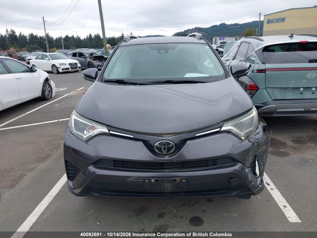 40092691 :رقم المزاد ، 2T3BFREV1HW632920 vin ، 2017 Toyota Rav4 مزاد بيع