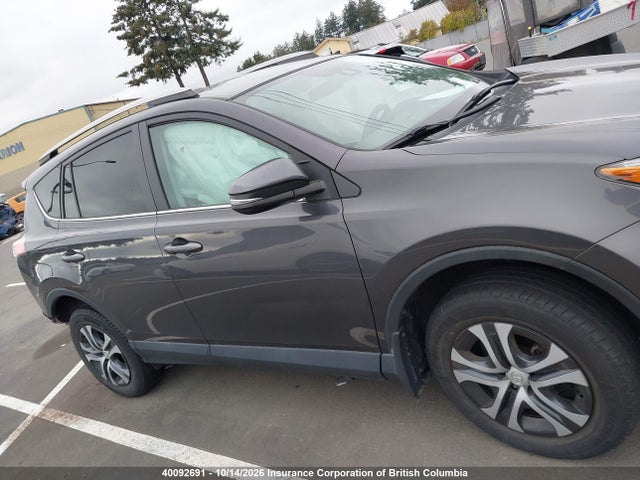 40092691 :رقم المزاد ، 2T3BFREV1HW632920 vin ، 2017 Toyota Rav4 مزاد بيع