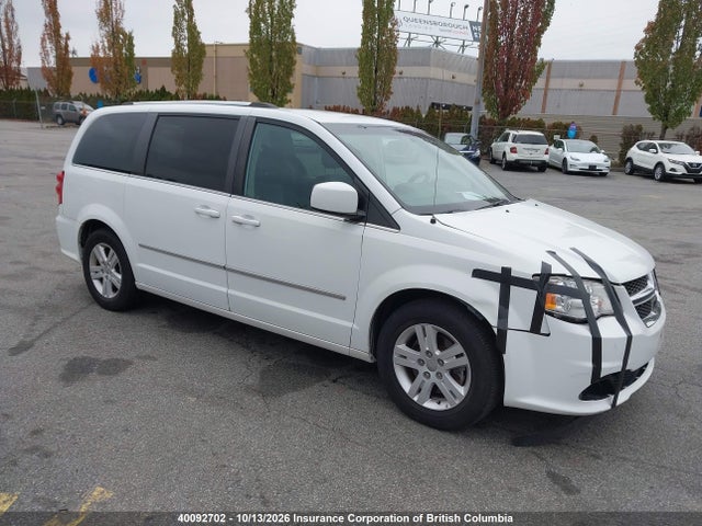 Auction sale of the 2015 Dodge Grand Caravan Crew, vin: 2C4RDGDGXFR701025, lot number: 40092702