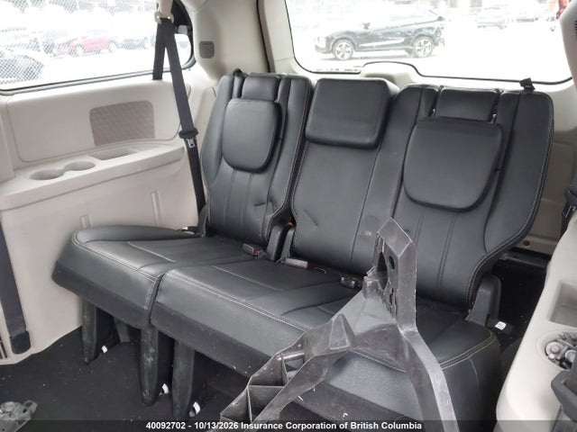 2015 Dodge Grand Caravan Crew მანქანა იყიდება აუქციონზე, vin: 2C4RDGDGXFR701025, აუქციონის ნომერი: 40092702