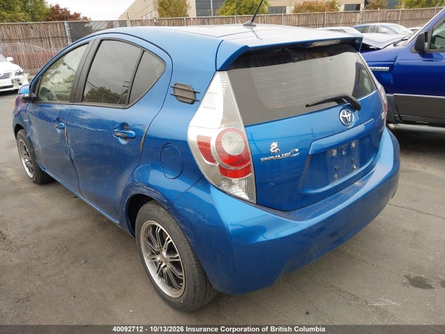 40092712 :رقم المزاد ، JTDKDTB36E1572696 vin ، 2014 Toyota Prius مزاد بيع