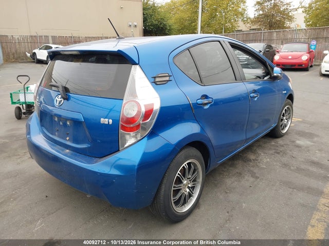 40092712 :رقم المزاد ، JTDKDTB36E1572696 vin ، 2014 Toyota Prius مزاد بيع