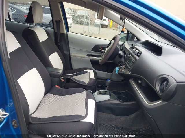 40092712 :رقم المزاد ، JTDKDTB36E1572696 vin ، 2014 Toyota Prius مزاد بيع