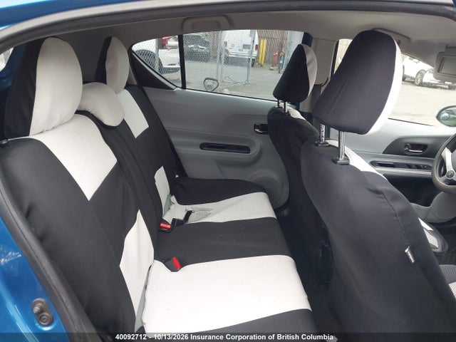 40092712 :رقم المزاد ، JTDKDTB36E1572696 vin ، 2014 Toyota Prius مزاد بيع