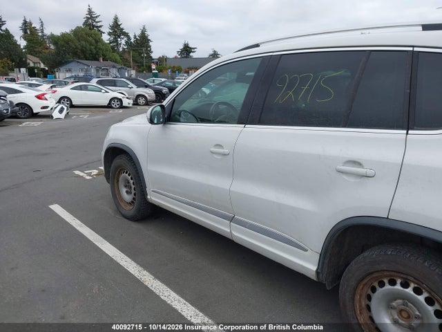 40092715 :رقم المزاد ، WVGJV3AX6EW044930 vin ، 2014 Volkswagen Tiguan S/se/sel/r-line مزاد بيع