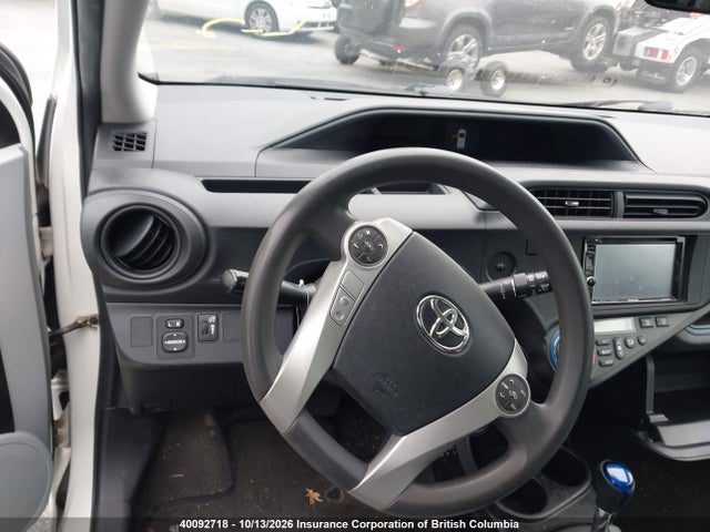 2013 Toyota Prius მანქანა იყიდება აუქციონზე, vin: JTDKDTB38D1053051, აუქციონის ნომერი: 40092718