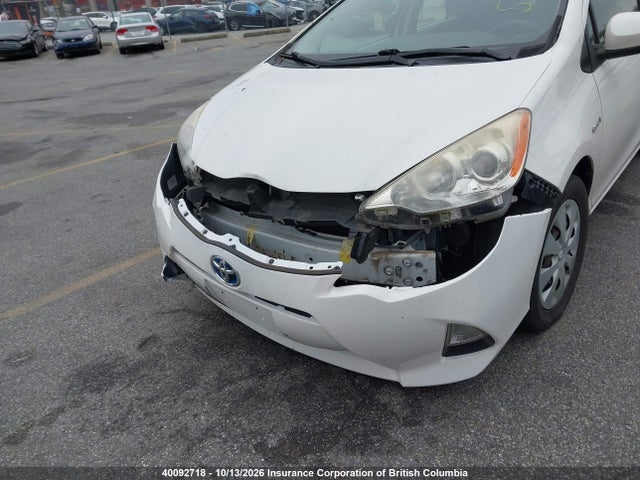 2013 Toyota Prius მანქანა იყიდება აუქციონზე, vin: JTDKDTB38D1053051, აუქციონის ნომერი: 40092718