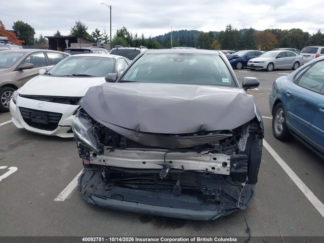 40092751 :رقم المزاد ، 4T1C31AK5NU590220 vin ، 2022 Toyota Camry مزاد بيع