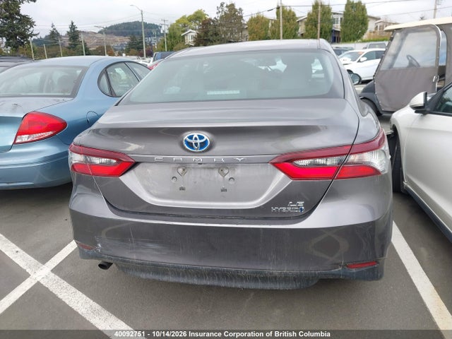 40092751 :رقم المزاد ، 4T1C31AK5NU590220 vin ، 2022 Toyota Camry مزاد بيع