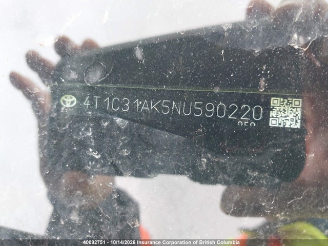 40092751 :رقم المزاد ، 4T1C31AK5NU590220 vin ، 2022 Toyota Camry مزاد بيع