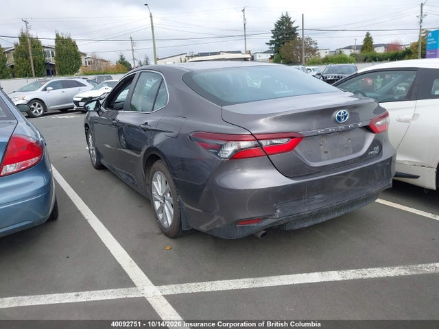 40092751 :رقم المزاد ، 4T1C31AK5NU590220 vin ، 2022 Toyota Camry مزاد بيع