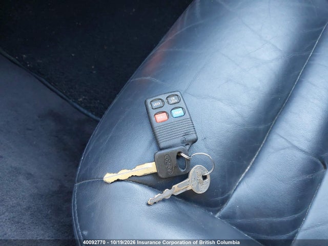 Продажа на аукционе авто 1994 Lincoln Mark Viii, vin: 1LNLM91V8RY786818, номер лота: 40092770