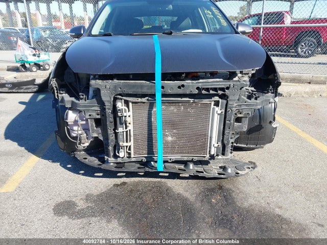 KIA Niro 2018 KNDCC3LC7J5156973 Image 6