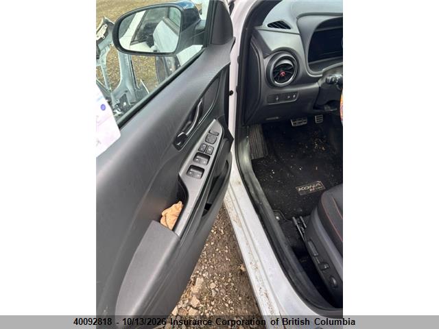 40092818 :رقم المزاد ، KM8K63A38NU784702 vin ، 2022 Hyundai Kona مزاد بيع