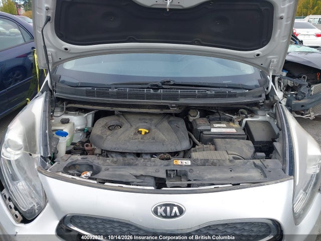 KIA Rondo 2014 KNAHT8A38E7023491 Image 10