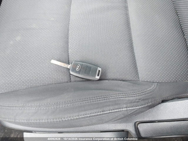 KIA Rondo 2014 KNAHT8A38E7023491 Image 11