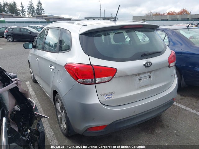 KIA Rondo 2014 KNAHT8A38E7023491 Image 3