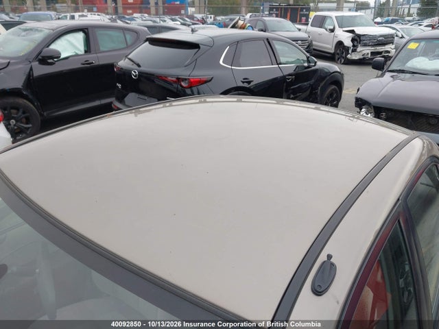 Aukcja sprzedaży 2000 Mazda 323, vin: JM1BJ2220Y0301055, numer aukcji: 40092850